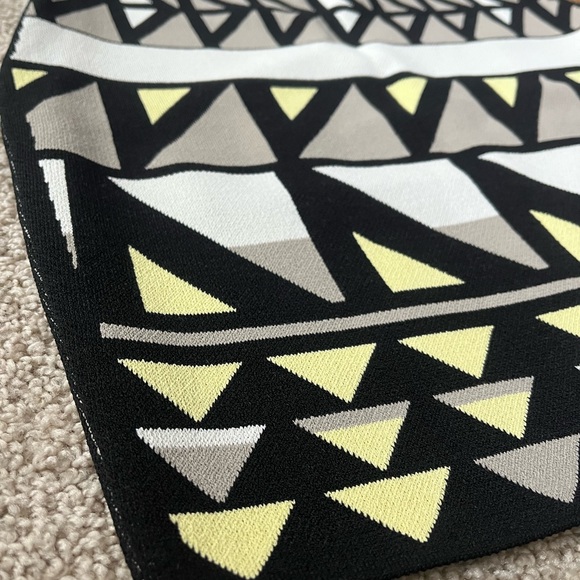 Rachel Roy Women’s Knit Mini Skirt Size M – Geometric Print Black Gray Yellow - Picture 2 of 6